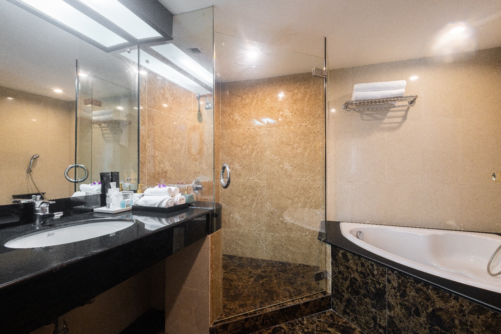 studio-room-gallery1